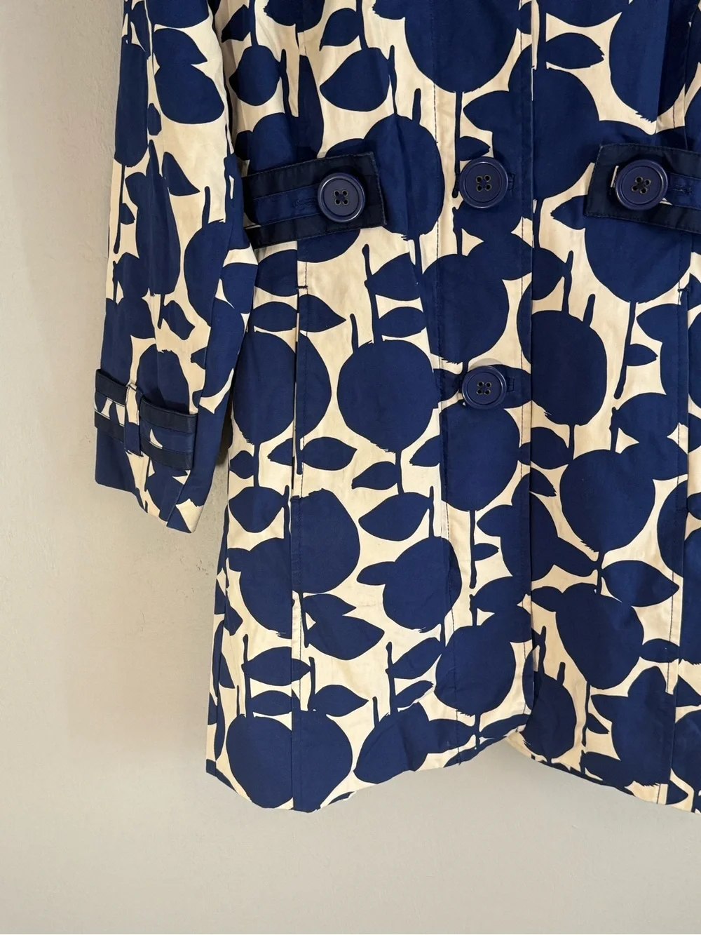 BODEN Women’s Blue Ivory Apple Print Hooded Belted Trench Coat Size US 6